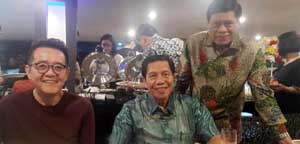 Shareholders Mr. Henry Soesanto, Prof. DR. Puruhito and Admiral (ret.) Tedjo Edhy Purdianto at dinner.
